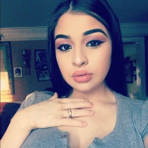 Meet your Posher, Nelly